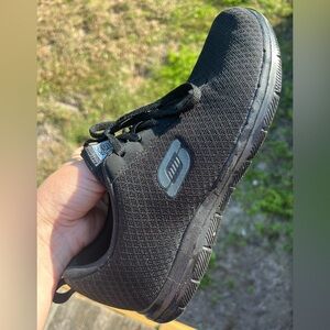 Skecher’s non slip work shoes